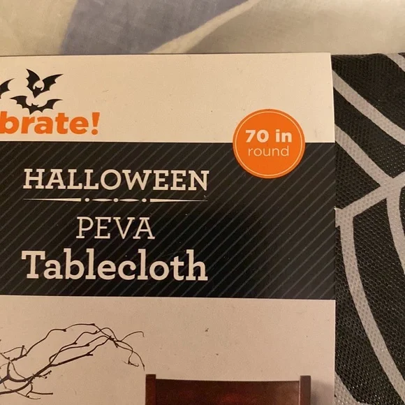 Halloween Spiderweb PEVA Rectangle Tablecloth Party Decoration (60” round) - Picture 1 of 5